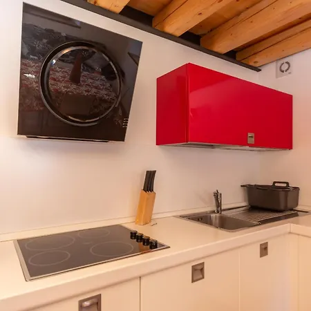 Tre Valli 5 アパート *