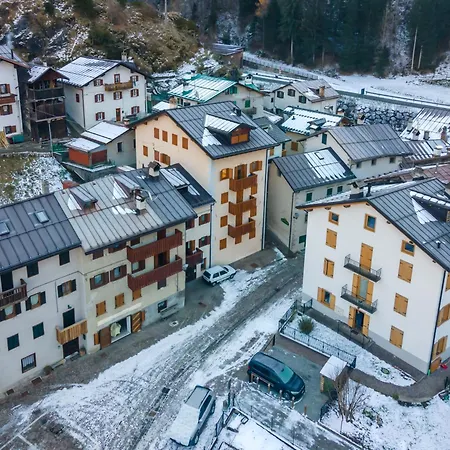 Tre Valli 5 アパート *